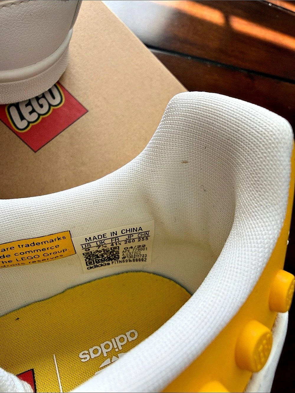 LEGO Flower Sneakers White & Yellow US women size 9 NWT - Picture 4 of 4